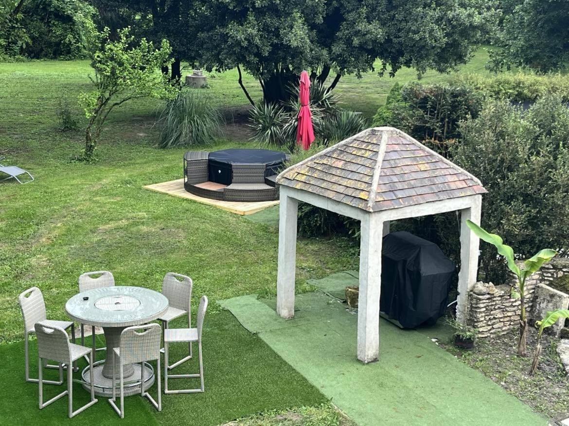 Gite La Plume Amboise Exterior foto